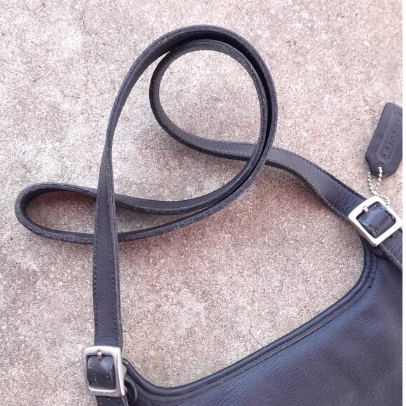 Vintage Coach Slim Hippie Flap Saddle Bag Black,VIEW PICS+DESCRIPTION - Picture 3 of 15